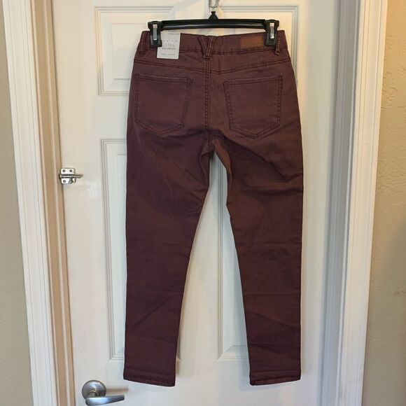 Vanity Plum Colored Jegging Crop Jeans - Picture 5 of 8